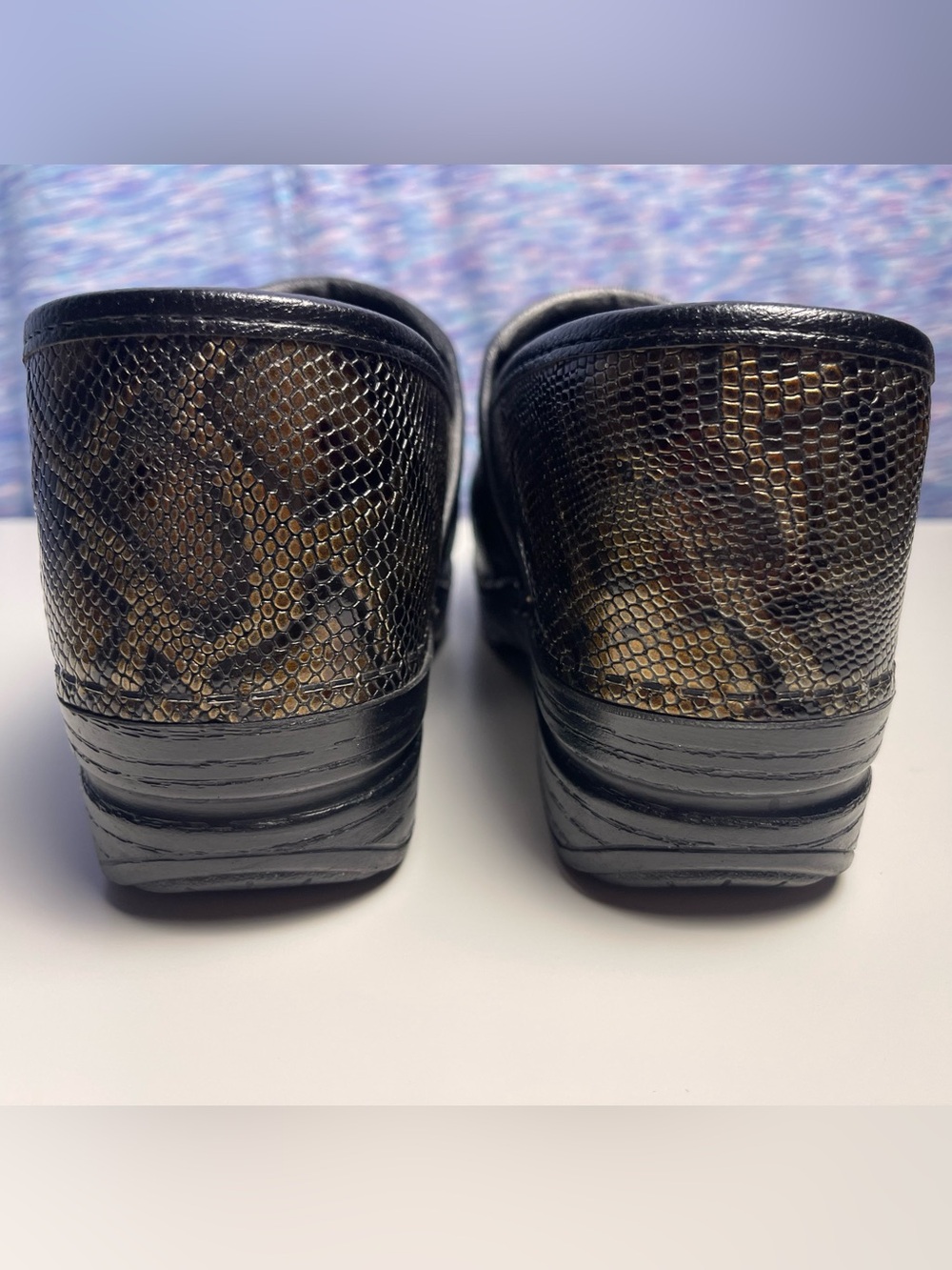 Dansko Python Print Clogs Size 8.5-9 - Picture 4 of 10